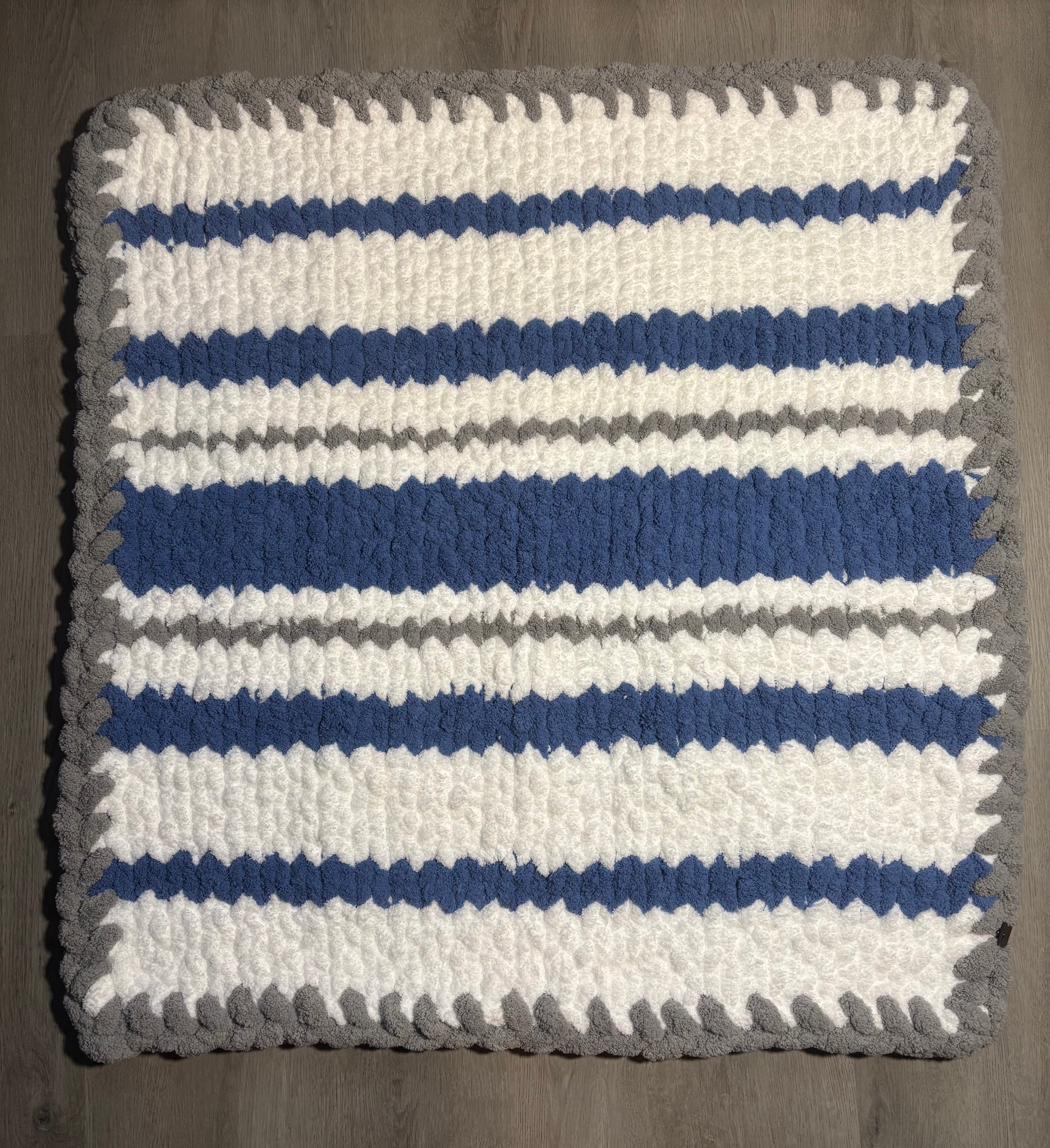 Chunky Hand-knit Baby Blanket